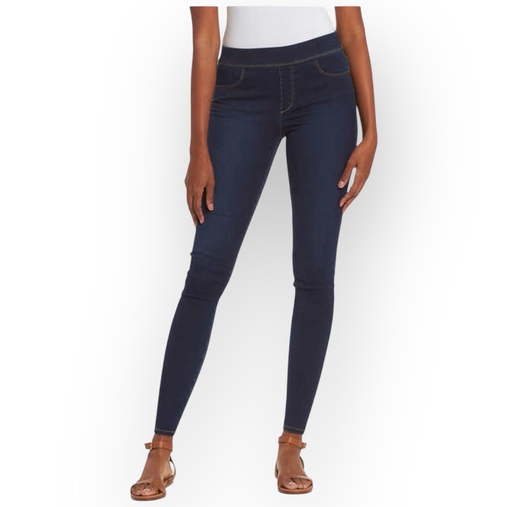NWT Gloria Vanderbilt Curvy Skinny Capri Jeans – Size 6, Blue 0562